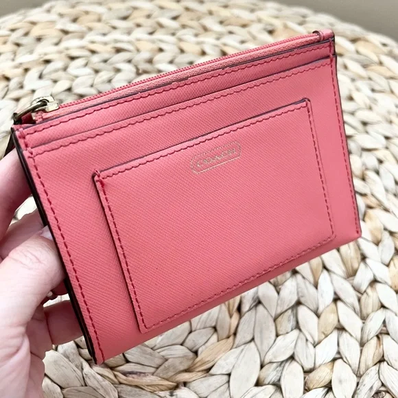 COACH keychain zipper card wallet - Picture 7 of 7